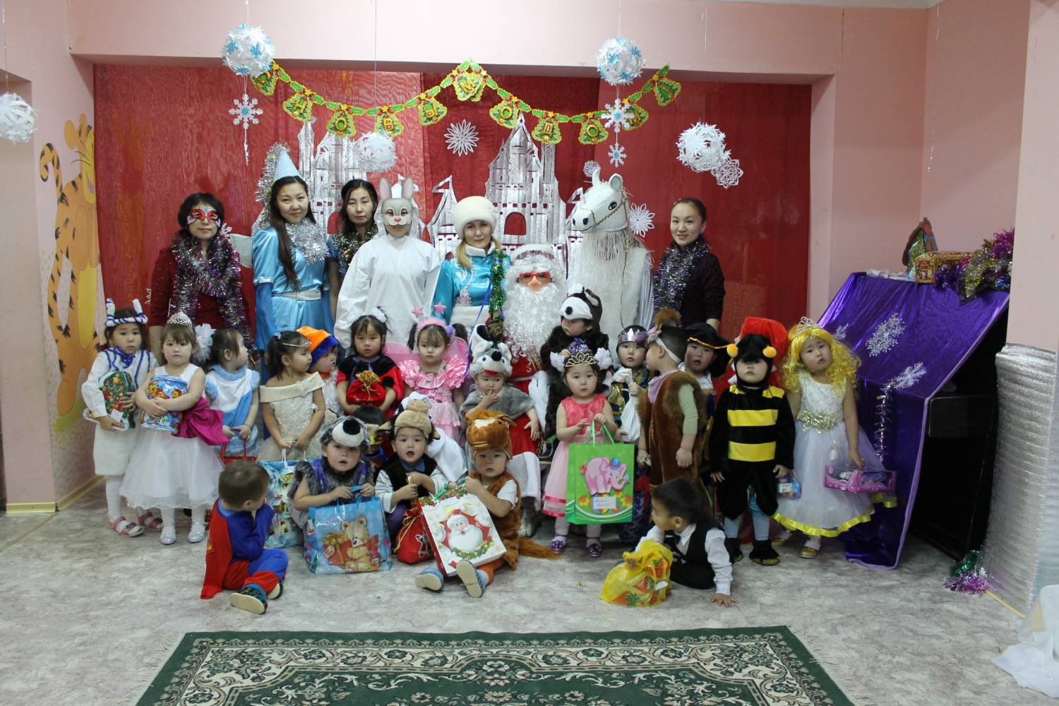 Новогодний утренник в нашем детском саду